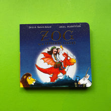 Load image into Gallery viewer, Zog og de flygende legene (kartonert)
